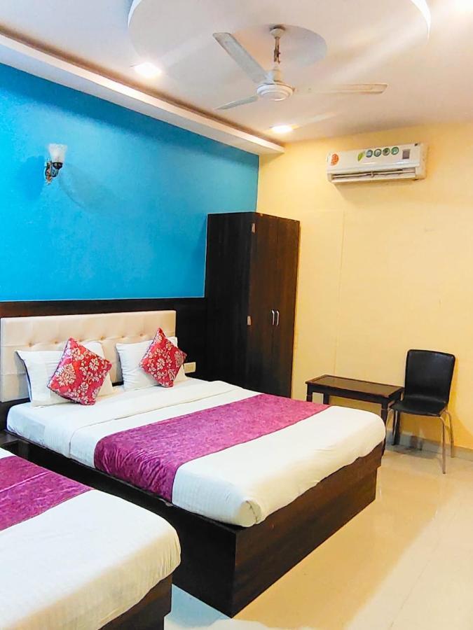 Hotel Golden Galaxy - Santacruz East Mumbai Ngoại thất bức ảnh
