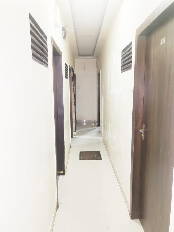 Hotel Golden Galaxy - Santacruz East Mumbai Ngoại thất bức ảnh